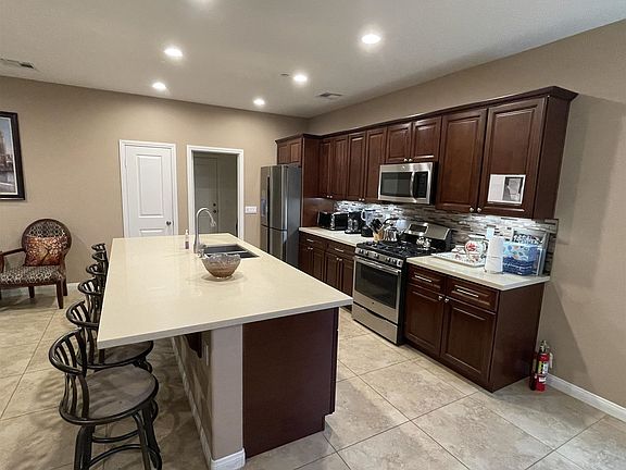 4th image of 13450 Ramona Dr