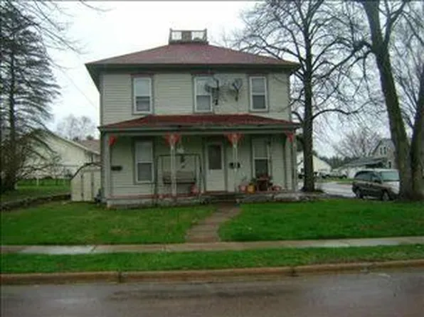 211 E 9th St, Neillsville, WI 54456