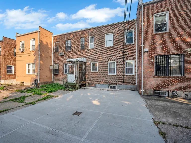 14013 Mulberry Ave — Photo 23