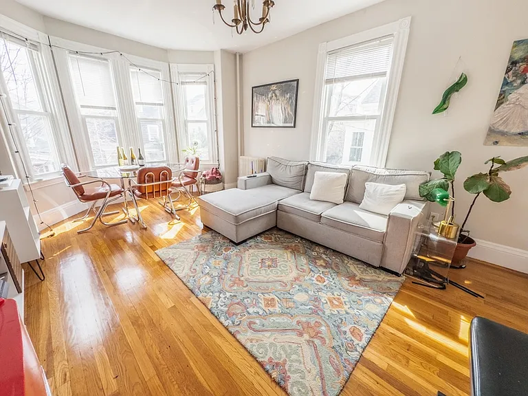 35 Essex St #3 — Photo 1