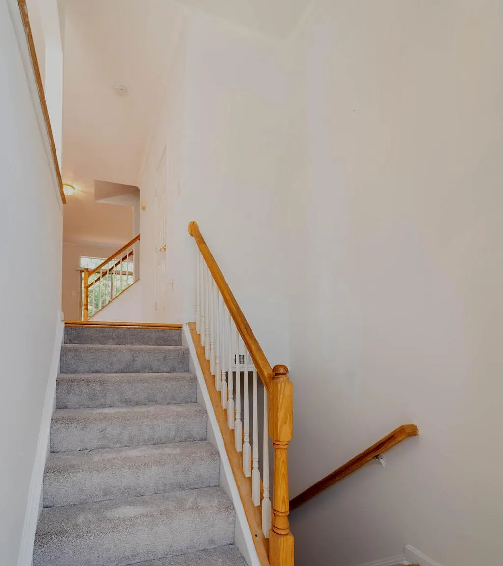 3 bed, 2.5 bath, 2176 sqft, $2,750 — Photo 2