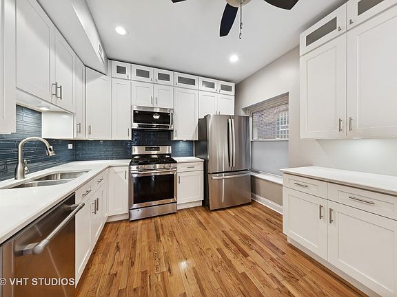 4th image of 924 W Buena Ave #1