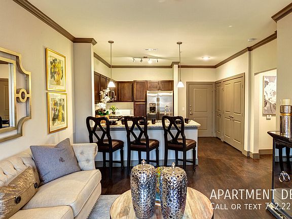 3rd image of 33124 Magnolia Cir #2515