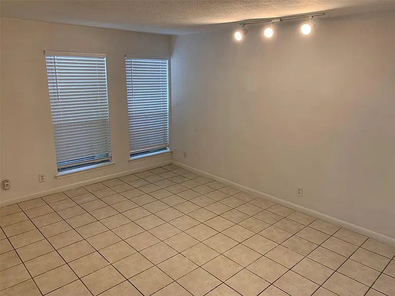 2708 S 1st St #104 — Photo 13