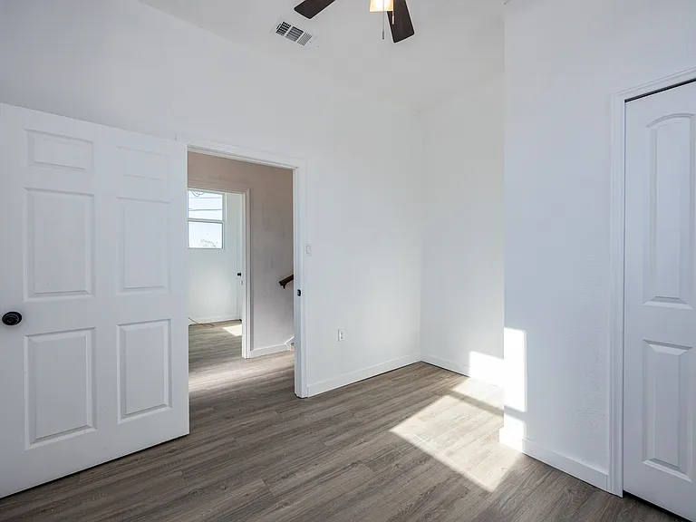 147 Western Lake Dr — Photo 7