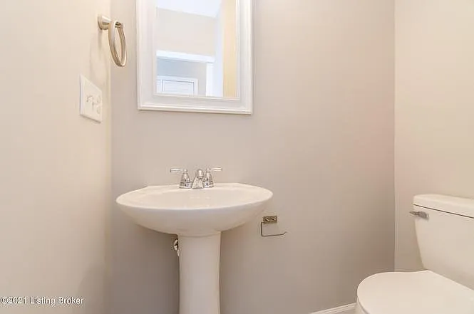 11502 Bellewood Garden Ct — Photo 4