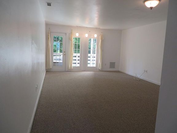 2nd image of 1425 Quinnipiac Ave Unit 301