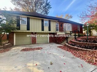 803 NE Mulberry St, Lees Summit, MO 64086