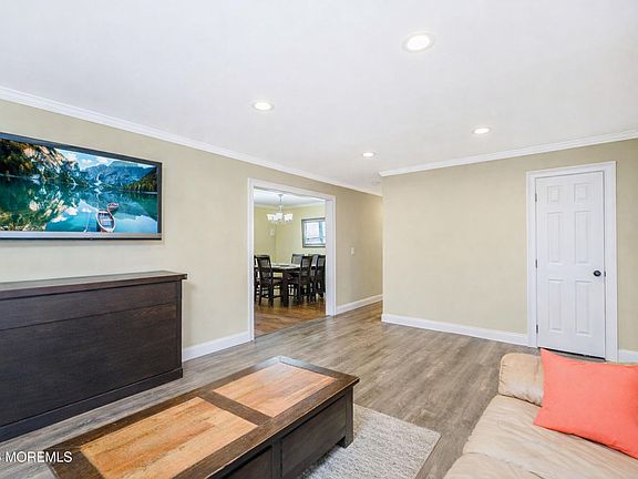 5th image of 1117 Verdant Road