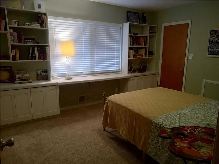 1224 Poplar Grove Dr NE — Photo 17