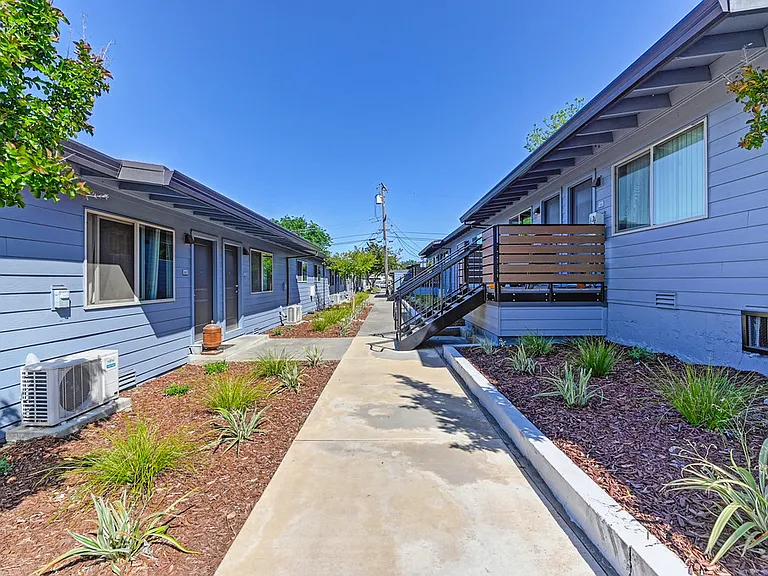 The Cottages at Folsom — Photo 17