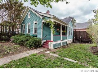 35 Poplar St, Rochester, NY 14620