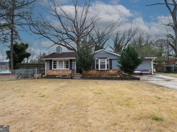 1368 W Austin Rd, Decatur, GA 30032