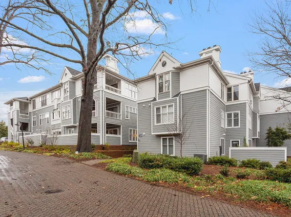 720 Bishops Park Dr Unit 202, Raleigh, NC 27605