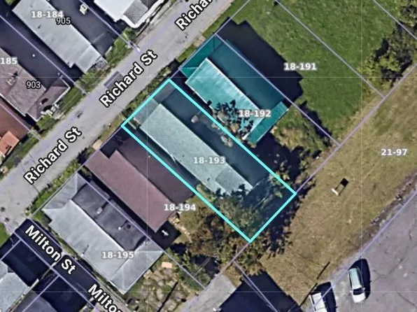 906 Richard St, Charleston, WV 25301