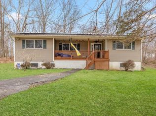 305 Meadowbrook Heights Dr, New Windsor, NY 12553