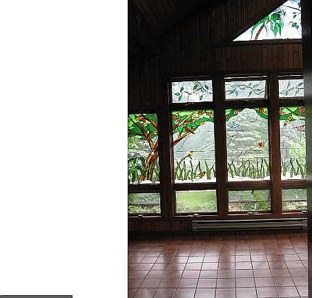 Upstairs vaulted family room