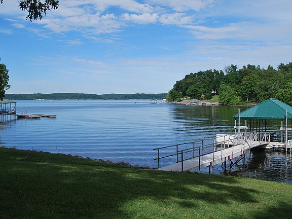 Kentucky Lake from yard
