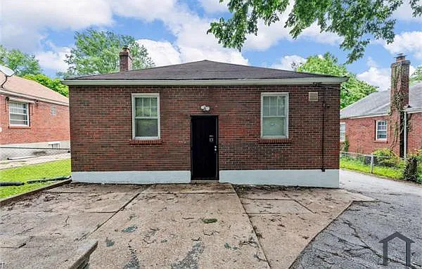 8733 College Ave — Photo 18