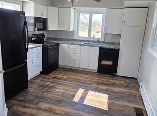 218 Old Fall River Rd #1E, Swansea, MA 02777