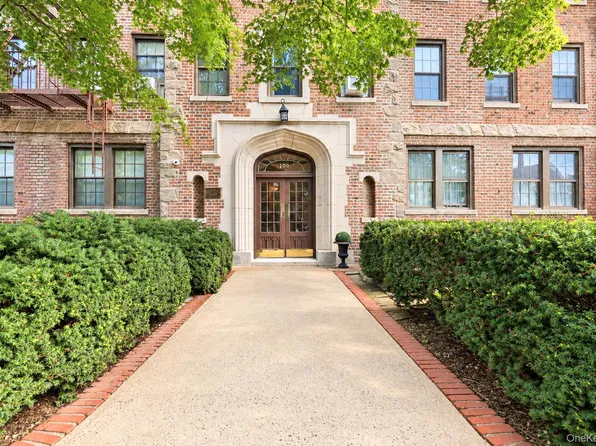 100 Parkway Road #4C, Bronxville, NY 10708