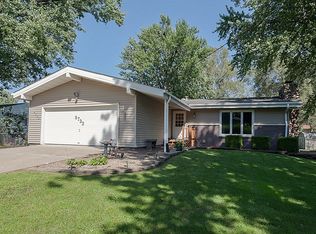 6733 NW McVay Dr, Des Moines, IA 50313