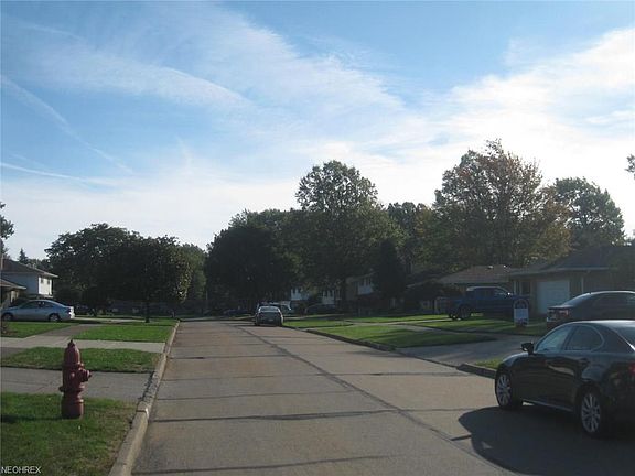4th image of 837 E Decker Dr