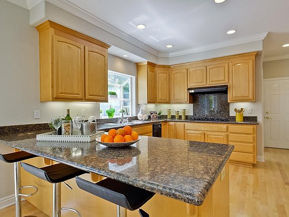 2nd image of 7648 Echo Hill Ct