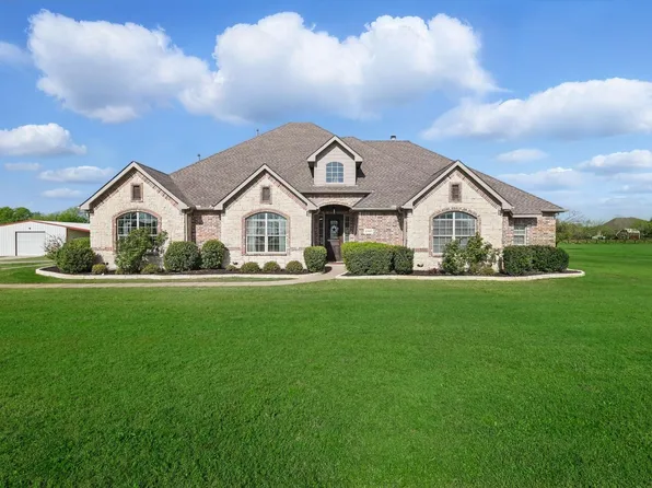 2321 Harvest Moon Ln, Sanger, TX 76266