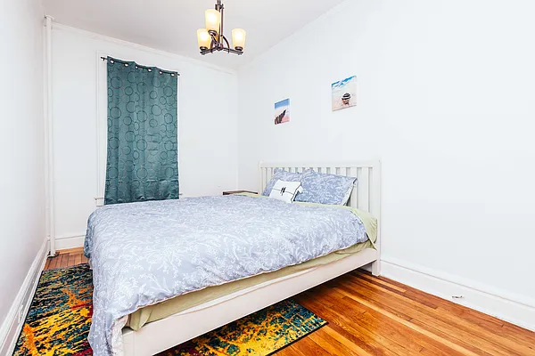 Rented by Nooklyn NYC LLC | media 12