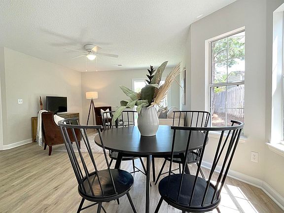 5th image of 236 Bridgedale Dr