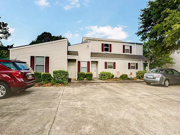 2nd image of 82 Birdie Ln