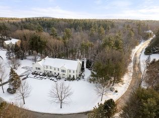 14 Winding Oaks Way, Boxford, MA 01921