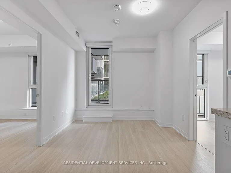 500 Wilson Ave #314 — Photo 5