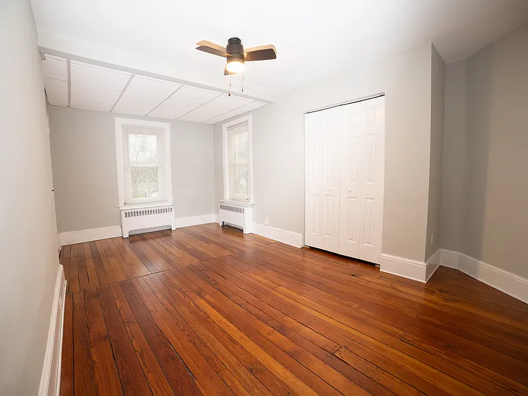 876 Main St — Photo 7