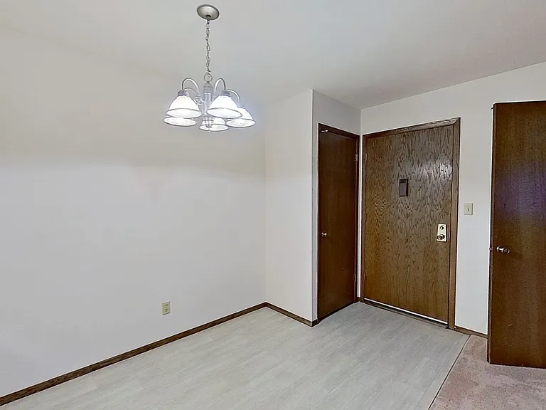 W63N14258 Washington Ave #80 — Photo 10