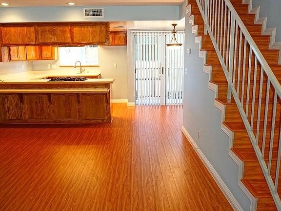 3rd image of 2944 Fairmount Ave APT 1