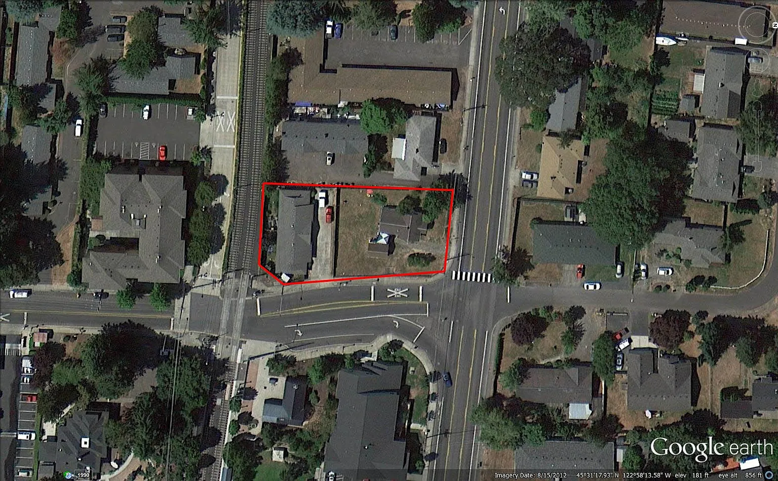 1162 E Main St photo 1