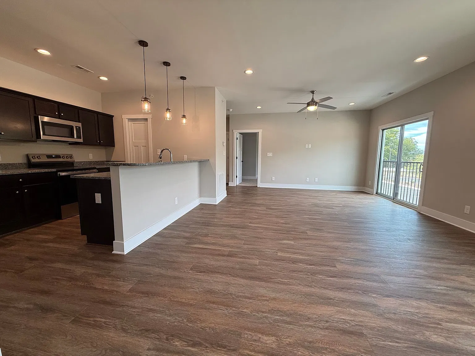 Jefferson Commons Commercial Apartments — Photo 3