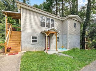 472 County Rd #A, Waynesville, NC 28785
