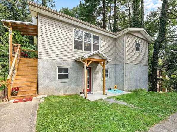 472 County Rd #A, Waynesville, NC 28785