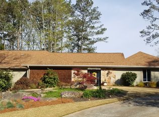 985 Oakhaven Dr, Roswell, GA 30075