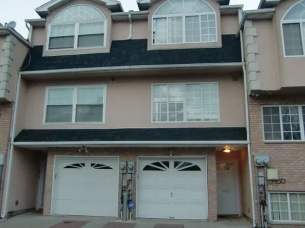 305D Tysens Ln, Staten Island, NY 10306