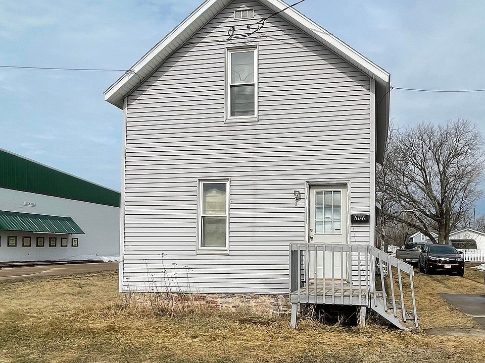 1st image of 606 W Spruce St
