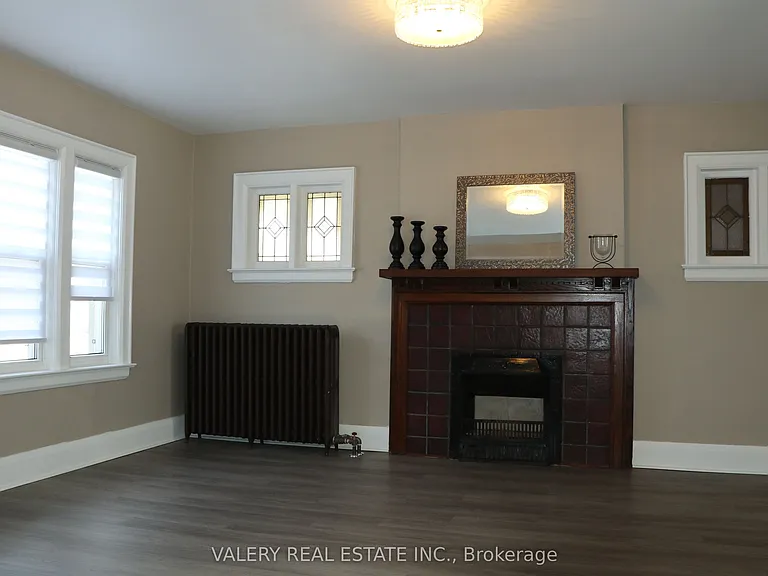 207 Oakwood Ave — Photo 6
