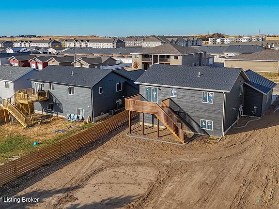 5th image of 1065 Jerry Ln