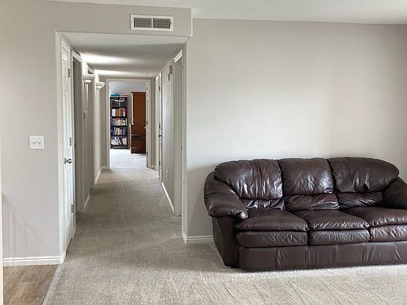 3rd image of 1627 Westbury Way Unit H