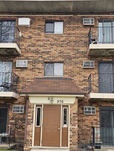 970 N Rohlwing Rd APT 201A, Addison, IL, 60101
