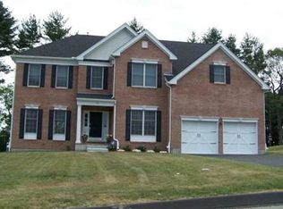 93 Endean Dr, East Walpole, MA 02032