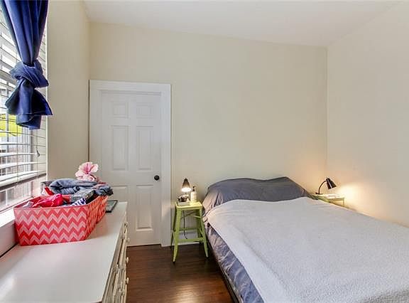 5th image of 611 Harmony St